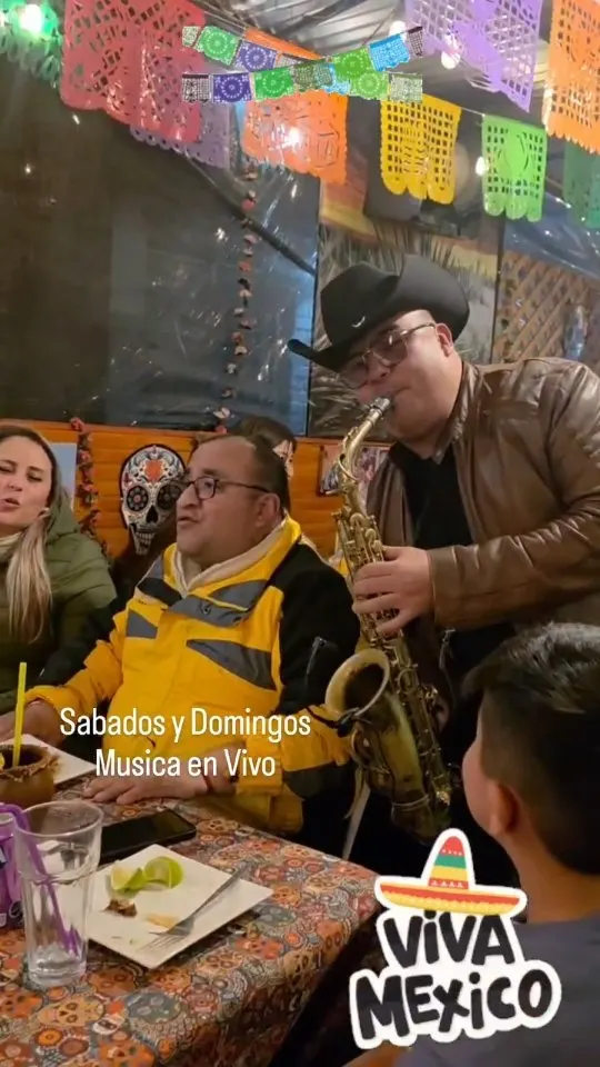 Música en vivo en Agave Azul